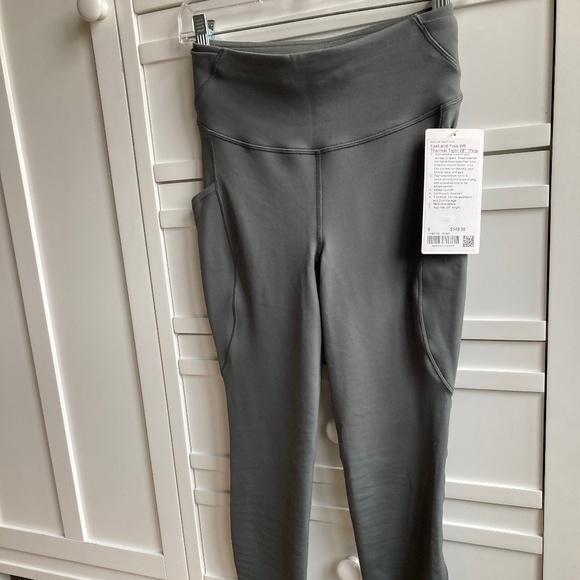 NWT Lululemon 28” Fast and Free hi rise thermal tights leggings with Pockets - Picture 5 of 5